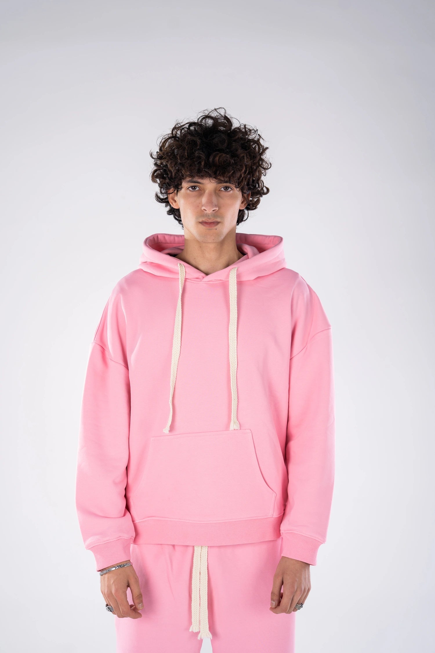 Hoodies & Sweatshirts